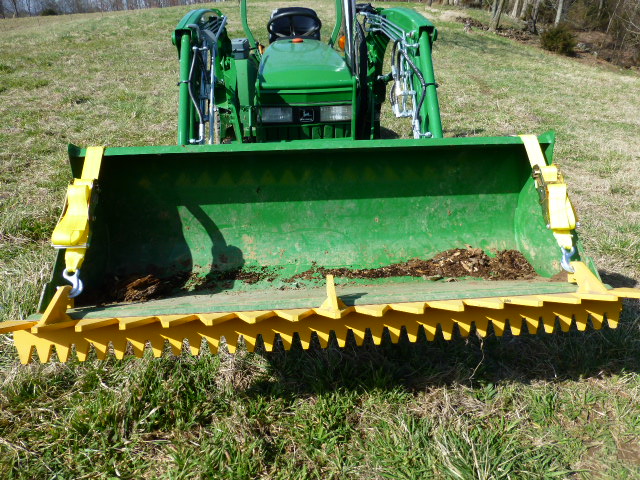 Ratchet Rake Ratchet Rake Photo Gallery - TractorByNet.com